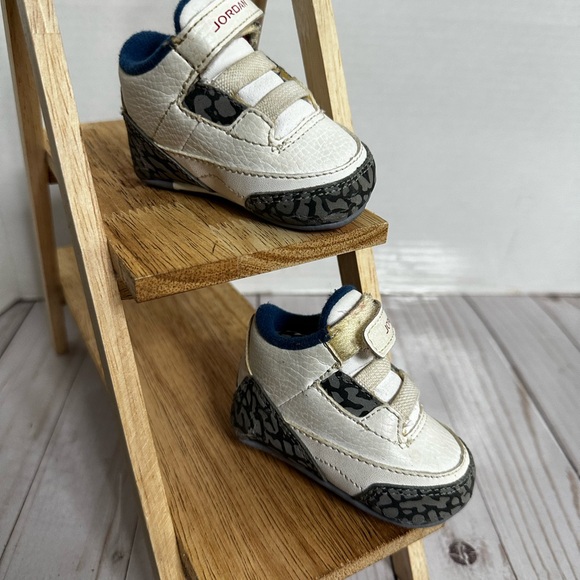 JORDAN SNEAKERS BABIES 👶 - Picture 2 of 9